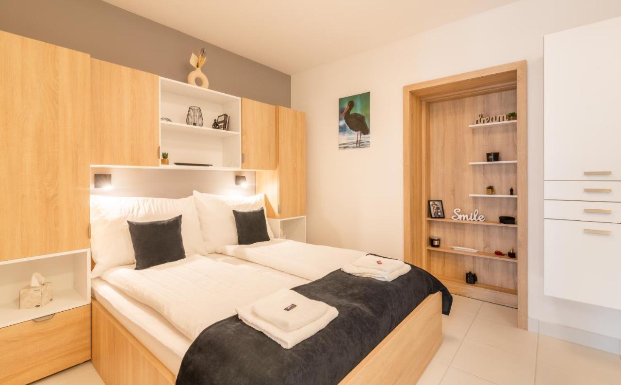 Jegmadar & Fekete Golya Apartmanok Mosonmagyaróvár المظهر الخارجي الصورة