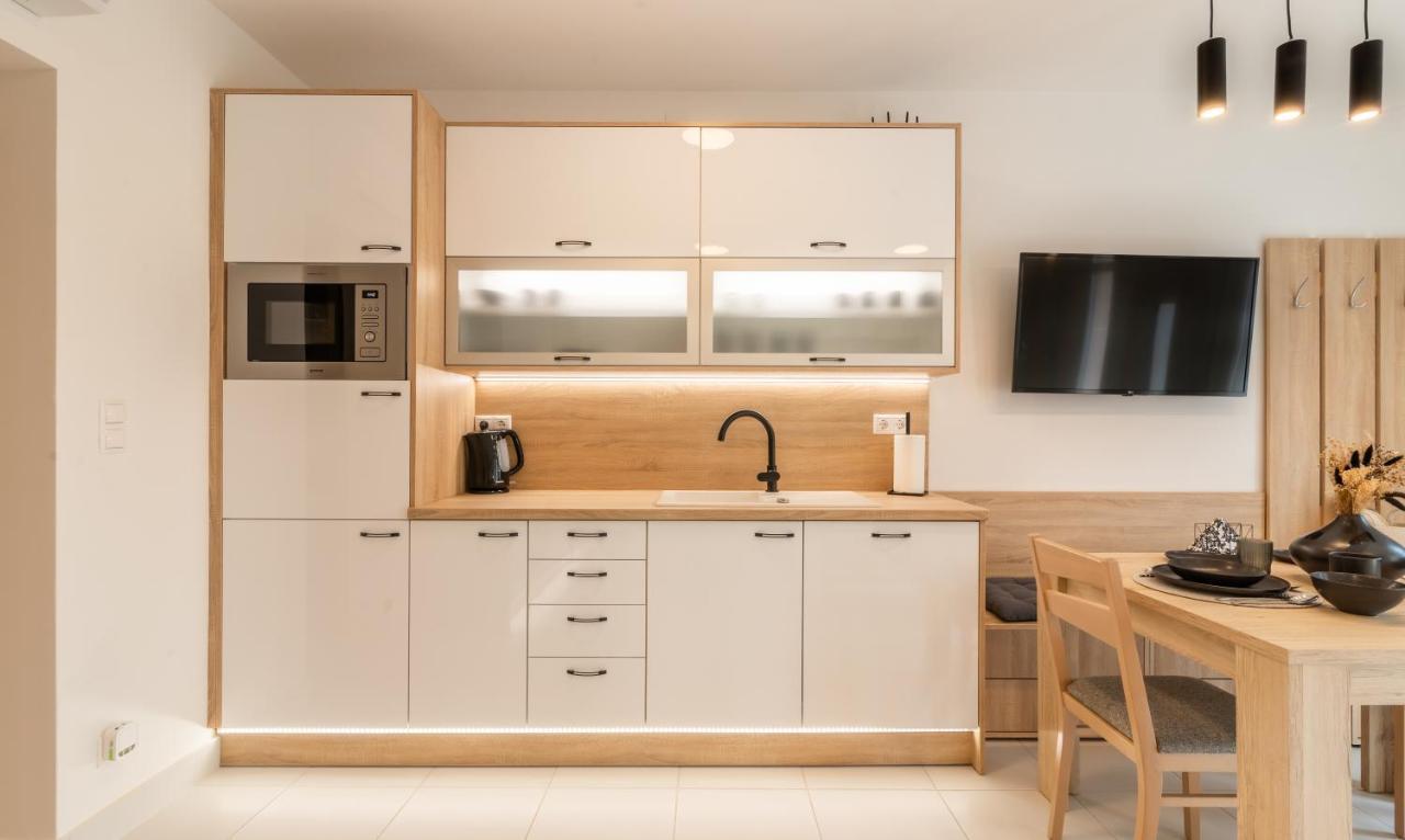 Jegmadar & Fekete Golya Apartmanok Mosonmagyaróvár المظهر الخارجي الصورة